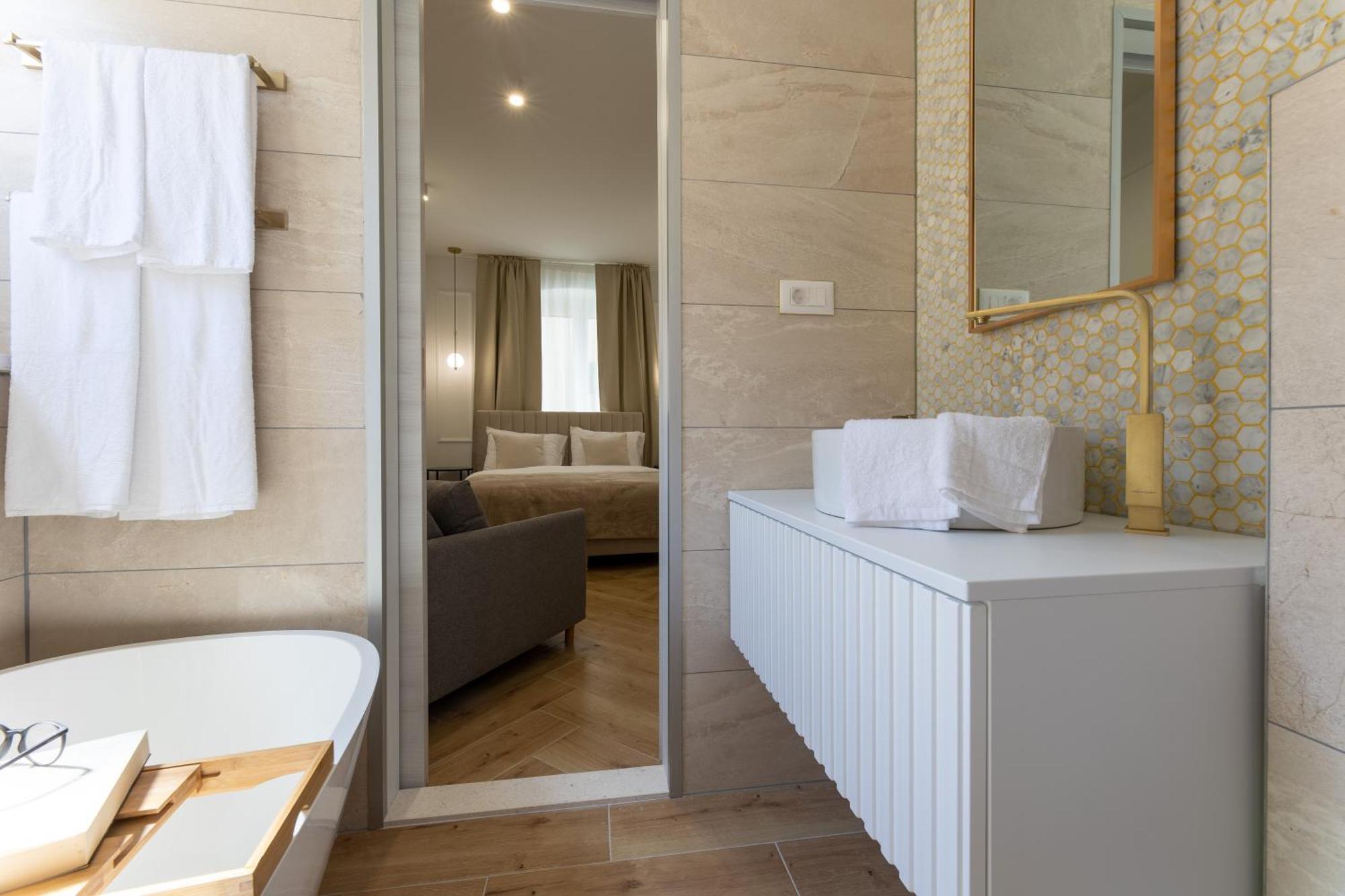 Palace Luxury Suites Σπλιτ Εξωτερικό φωτογραφία